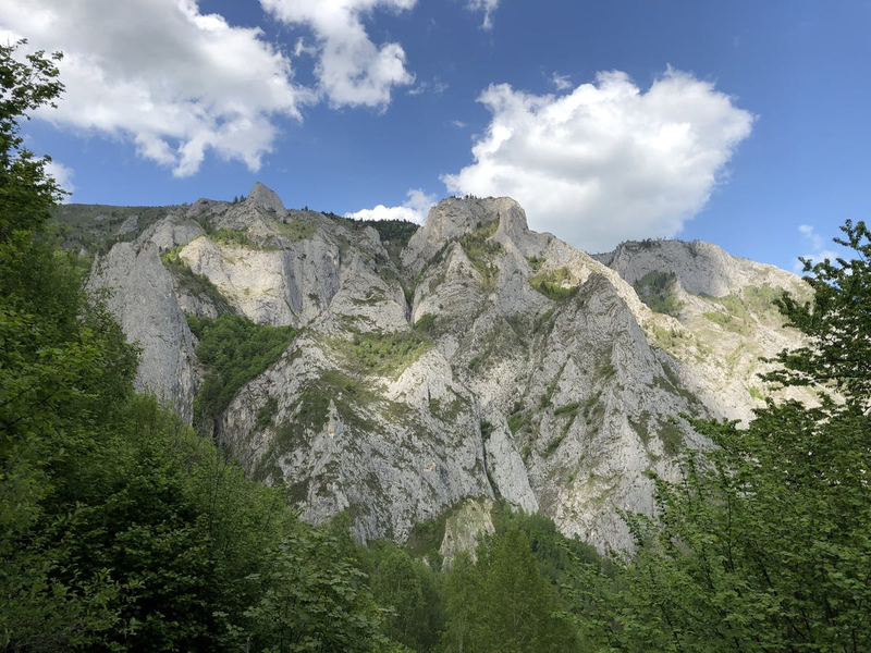 Scărița - Belioara cu vedere din Cheile Poșegii